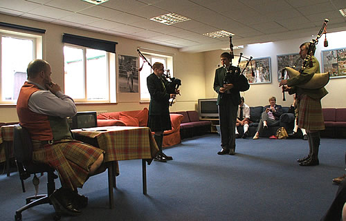 Hire a bagpiper for your wedding in the Ozarks