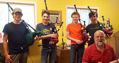 Hire a bagpiper for special occasions